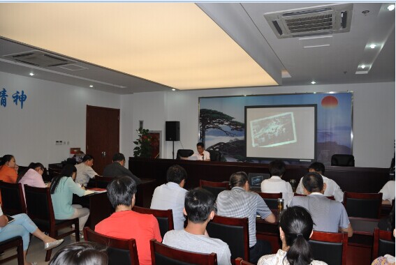 觀看學習警示教育片